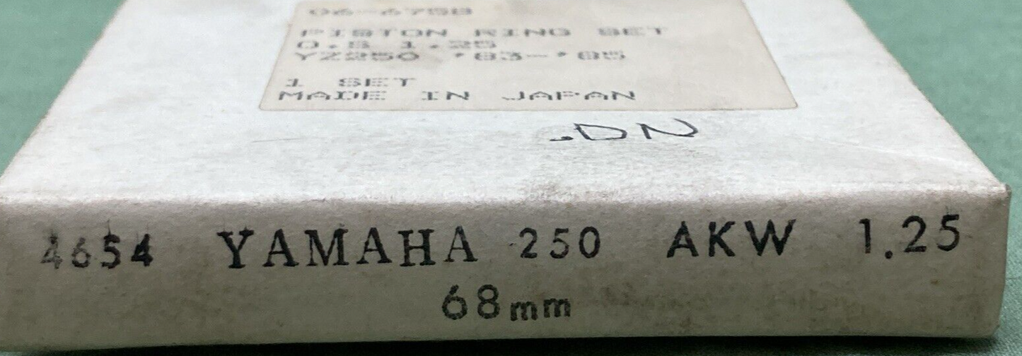 NEW ROCKY YAMAHA 06-6758 PISTON RING SET 1.25 68MM '83-'85 YZ250