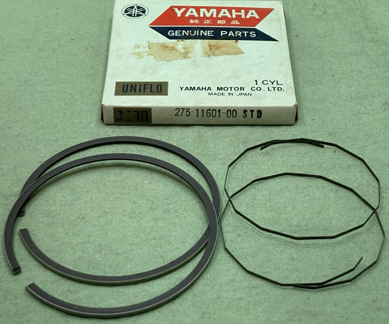 NEW GENUINE YAMAHA 275-11601-00 PISTON RING SET STD