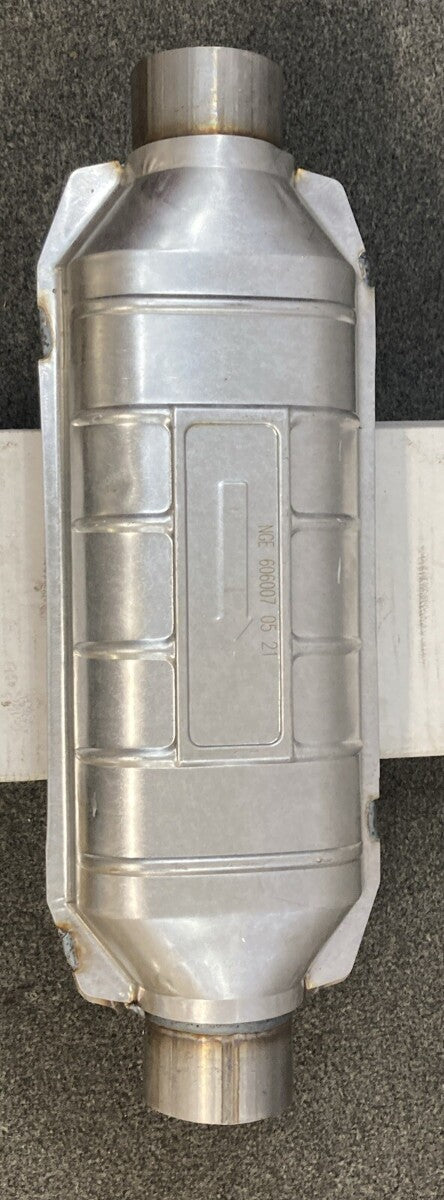 NEW GENUINE AP EXHAUST 606007 Universal Catalytic Converter