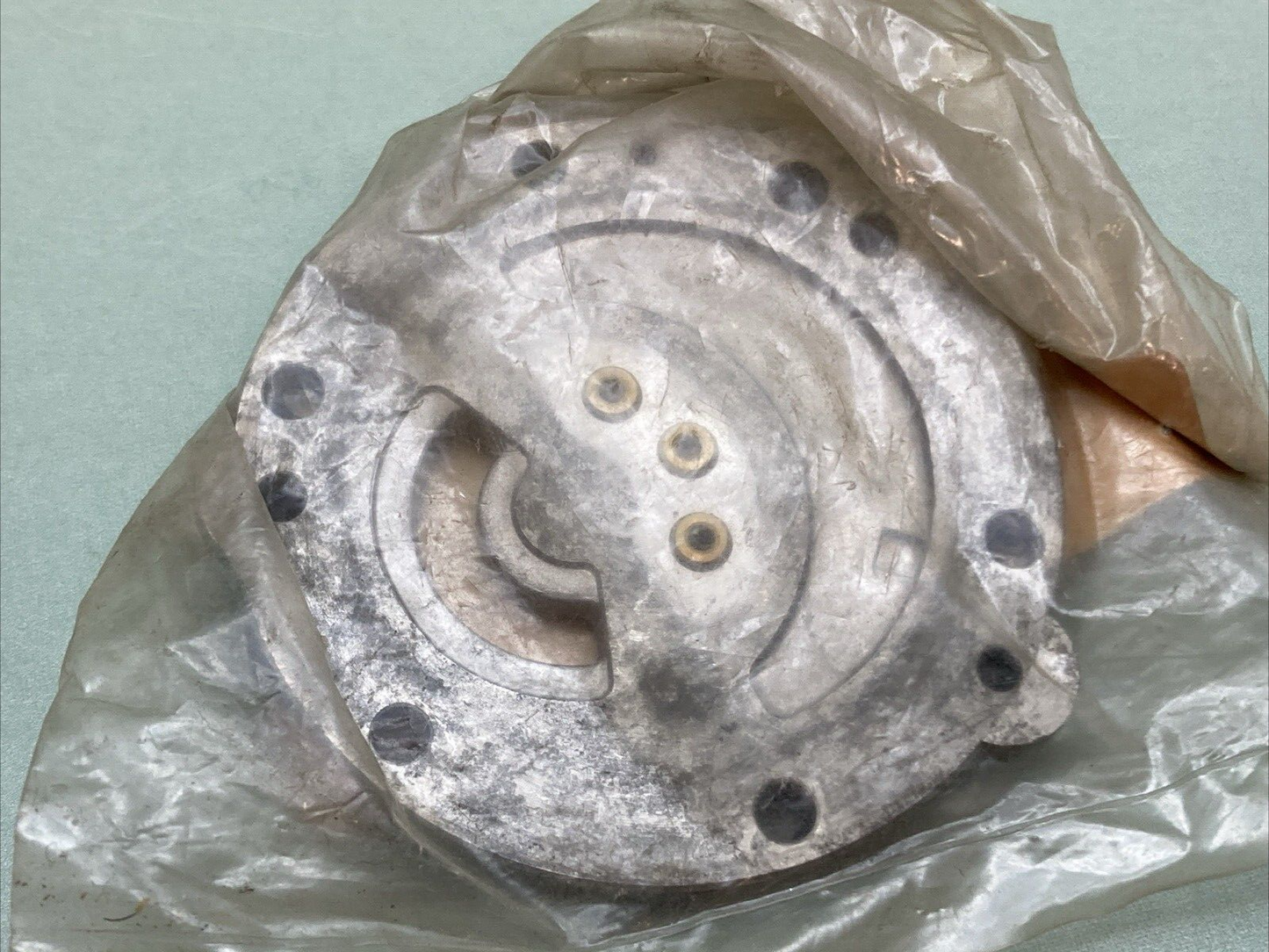 NEW GENUINE YAMAHA 865-14542-01 Body, pump 1