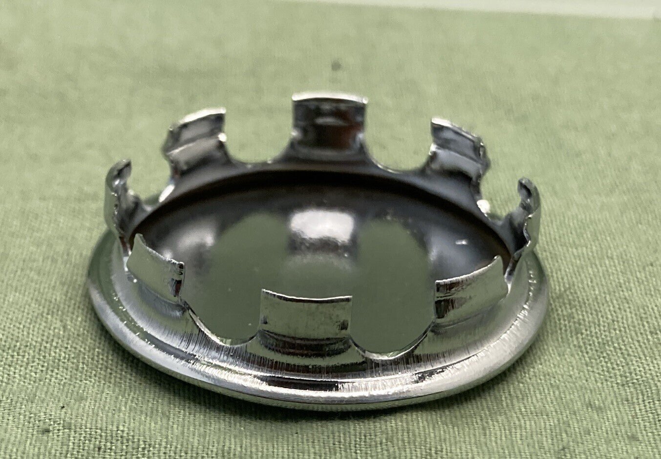 NEW GENUINE SUZUKI 61222-38A01 SWINGARM CAP, SUPERSEDE 61222-38A00