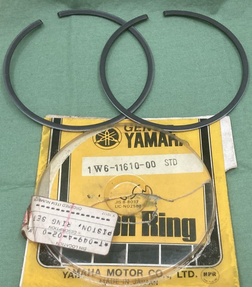 NEW GENUINE YAMAHA 1W6-11610-00 PISTON RING SET STD