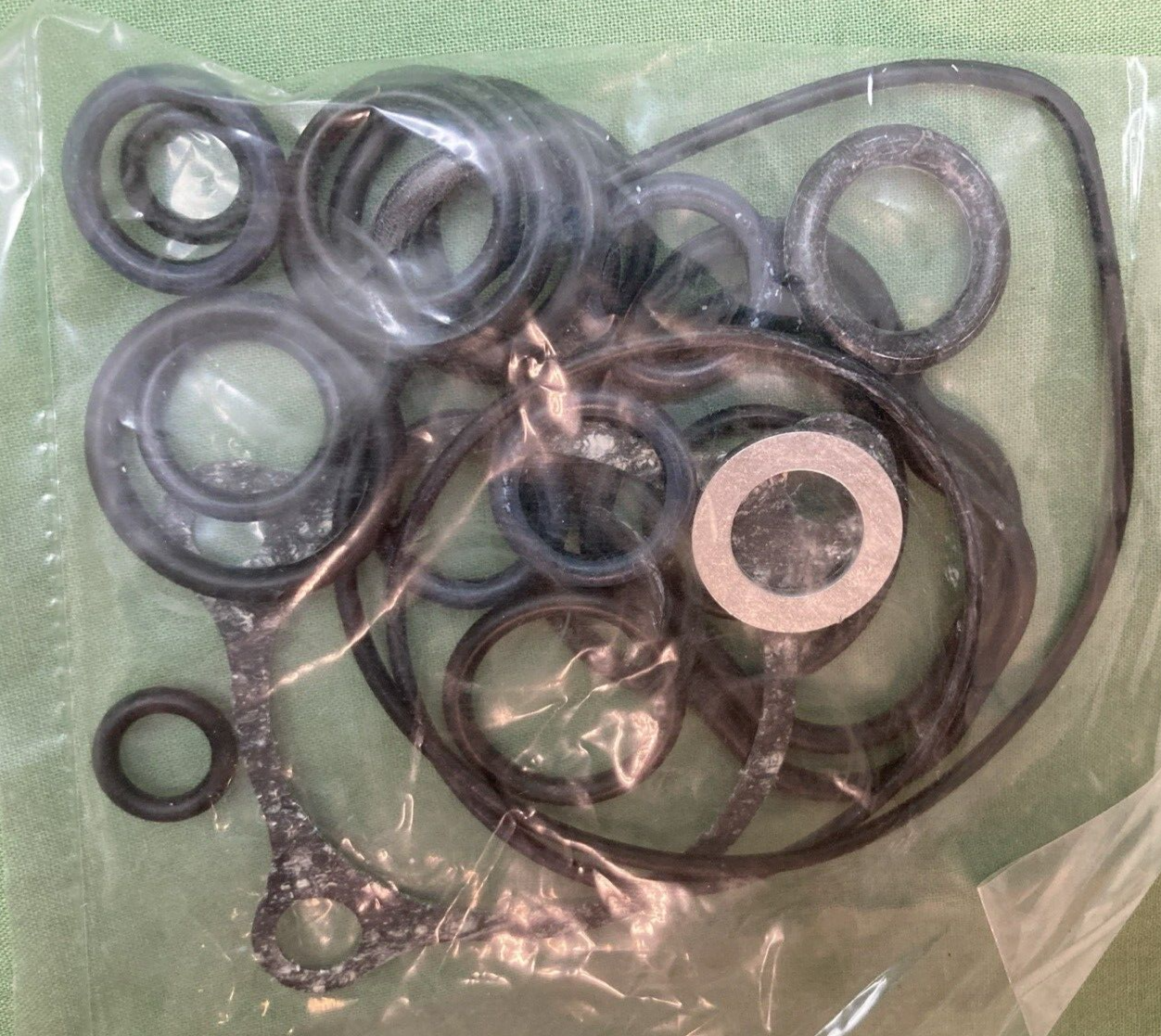NEW GENUINE HONDA 061B1-MJ8-000 Gasket Kit COMPLETE