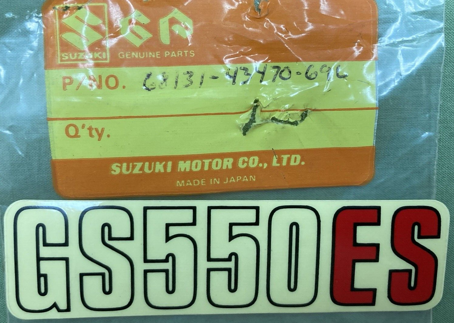NEW GENUINE SUZUKI 68131-43470-69L DECAL STICKER EMBLEM LOGO "GS550ES"