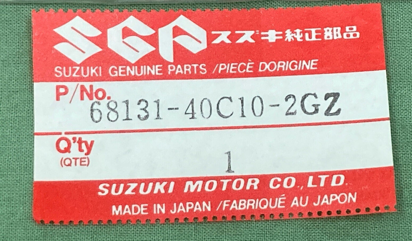 NEW GENUINE SUZUKI 68131-40C10-2GZ EMBLEM DECAL STICKER RIGHT "GSXR1100" WHITE