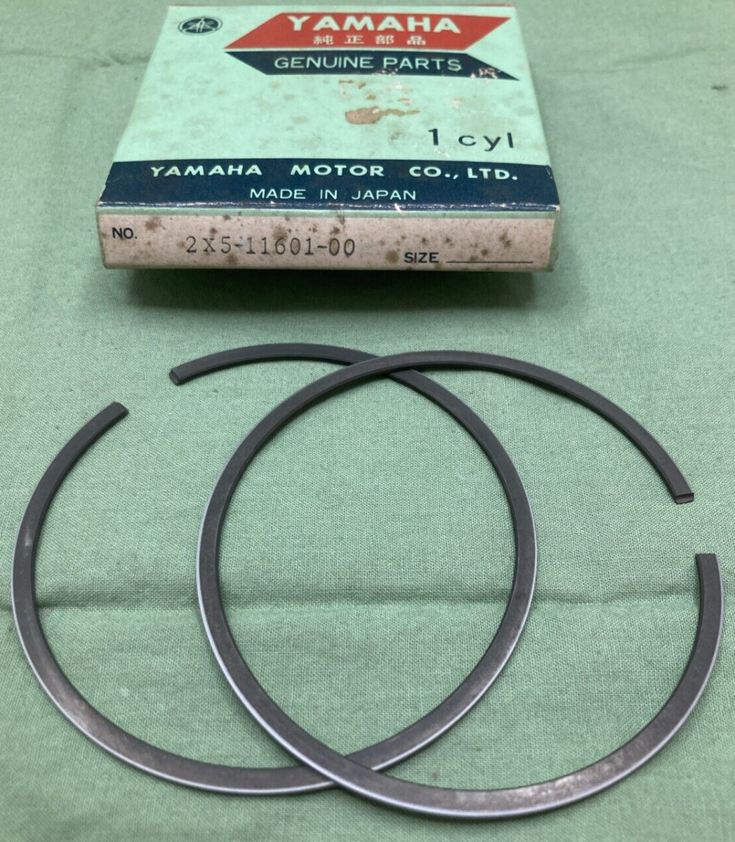 NEW GENUINE YAMAHA 2X5-11601-00 PISTON RING SET