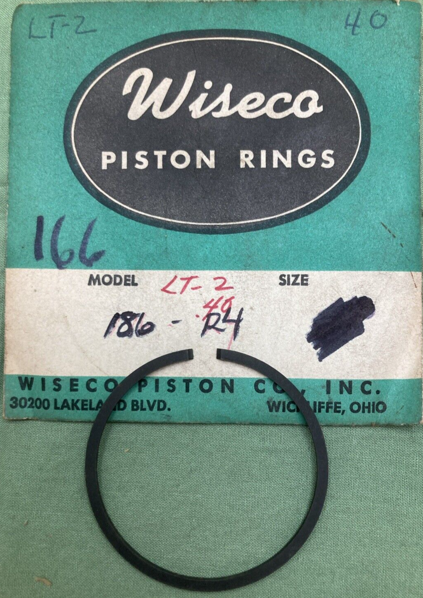NEW GENUINE WISECO 186 R4 PISTON RING