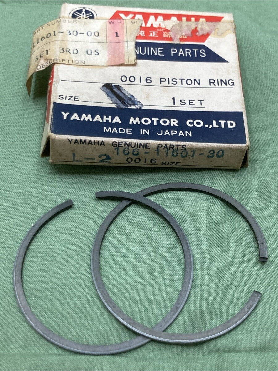 NEW GENUINE YAMAHA 166-11601-30 PISTON RING SET 3RD 0.75 O/S
