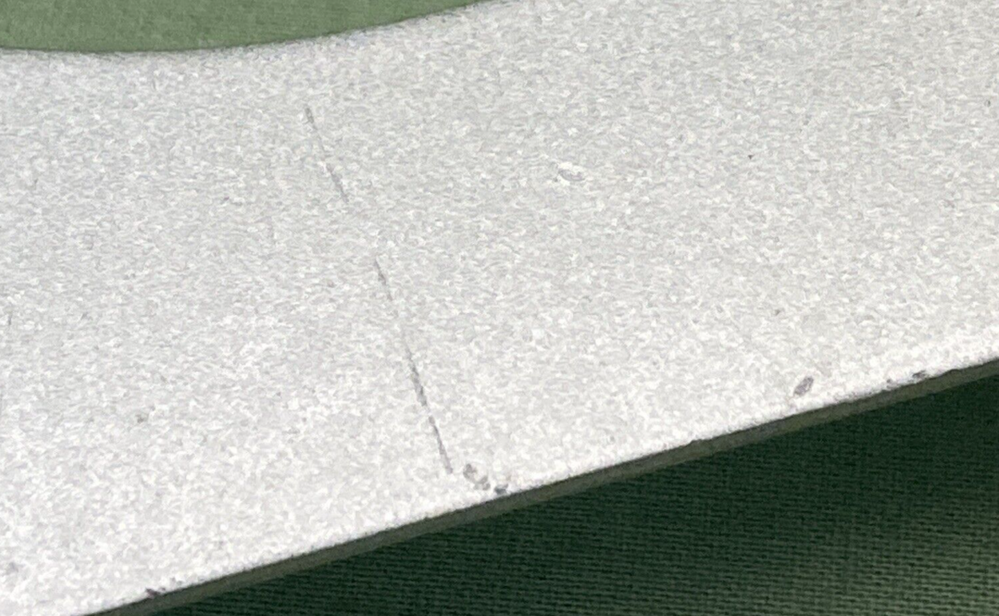 NEW GENUINE YAMAHA 284-21514-00 35 STAY FENDER 2