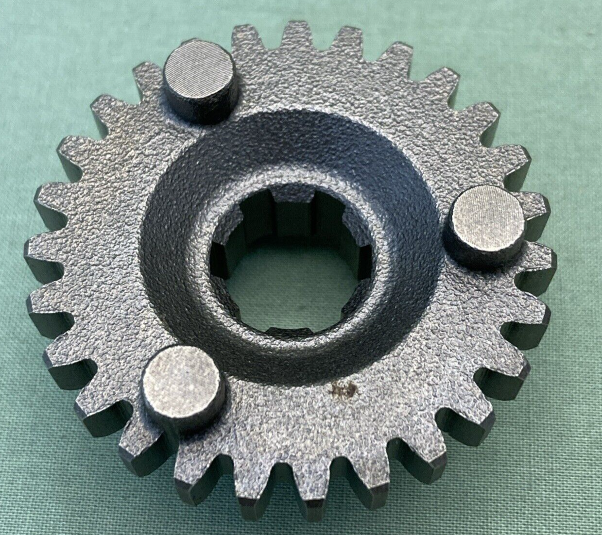 NEW GENUINE YAMAHA 55X-17241-00 Gear, 4TH Wheel