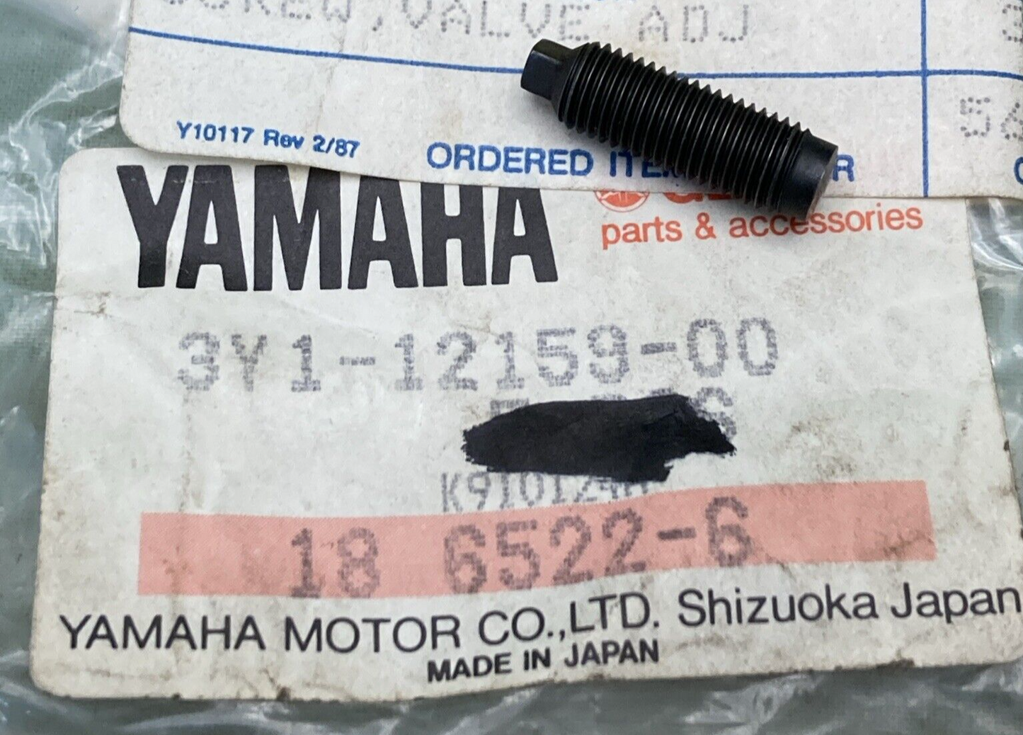 NEW GENUINE YAMAHA 3Y1-12159-00 Screw, Valve Adjusting