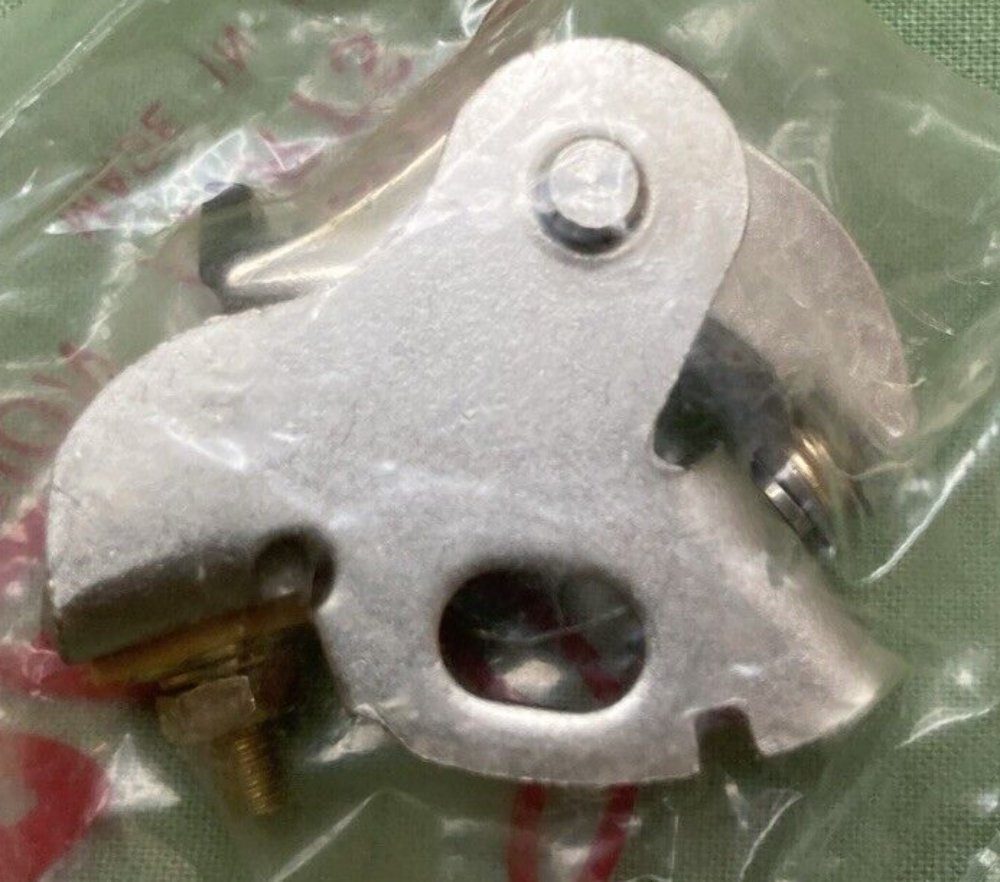 NEW GENUINE DAIICHI 20-1470 IGNITION CONTACT POINTS LEFT
