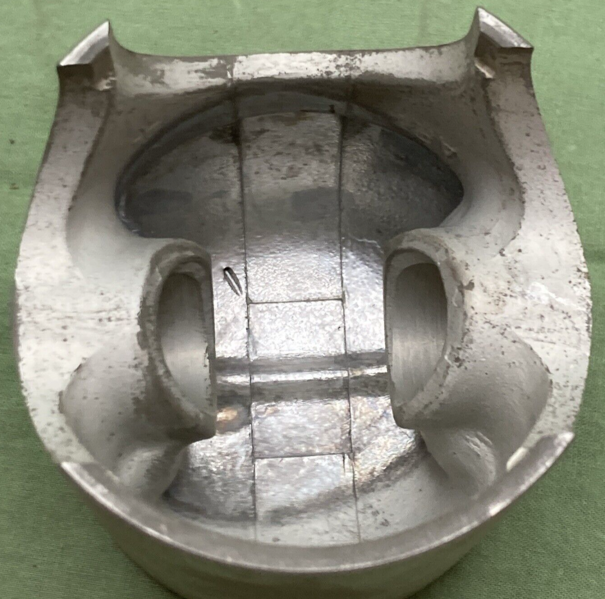 NEW GENUINE YAMAHA 509-11631-01-96 PISTON