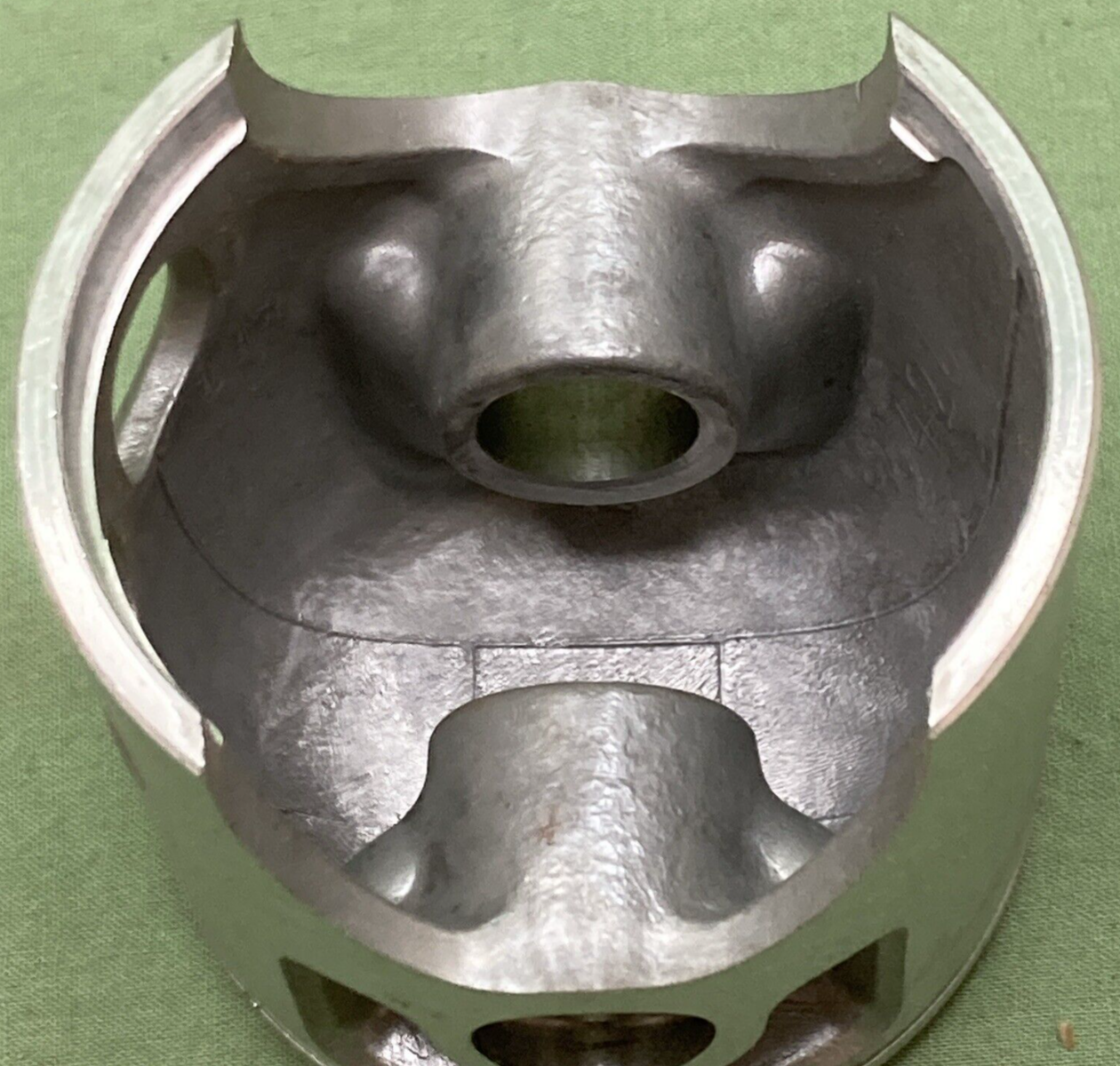 NEW GENUINE YAMAHA 455-11638-02 PISTON 4TH 1.00 O/S