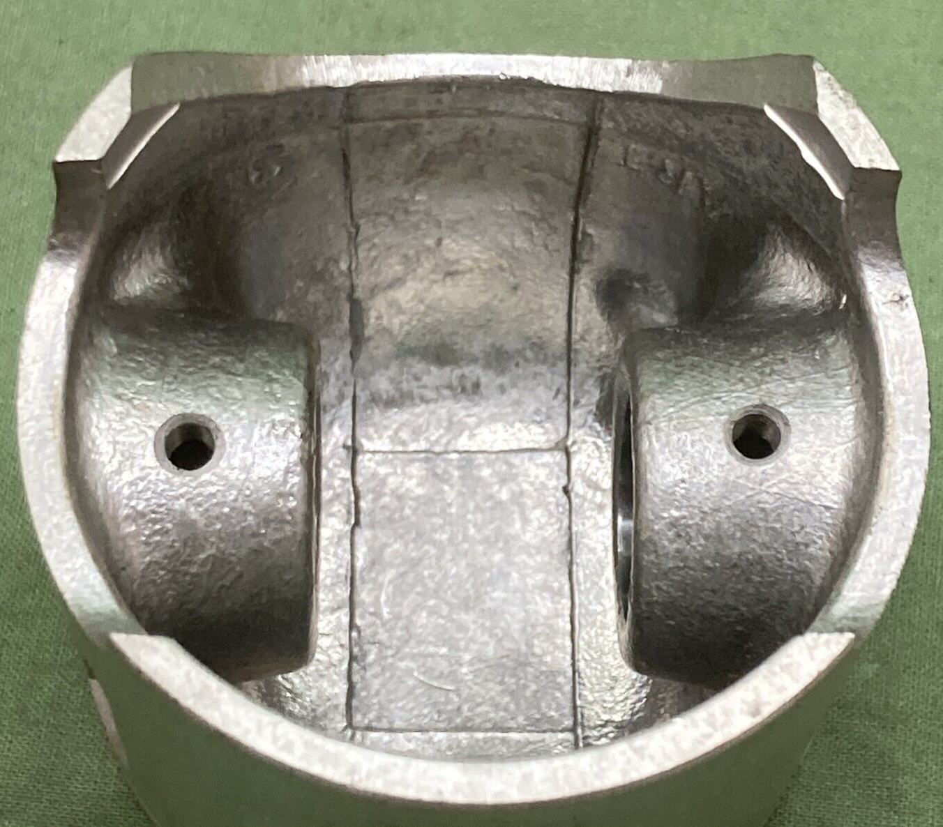 NEW GENUINE YAMAHA 537-11631-02-96 PISTON