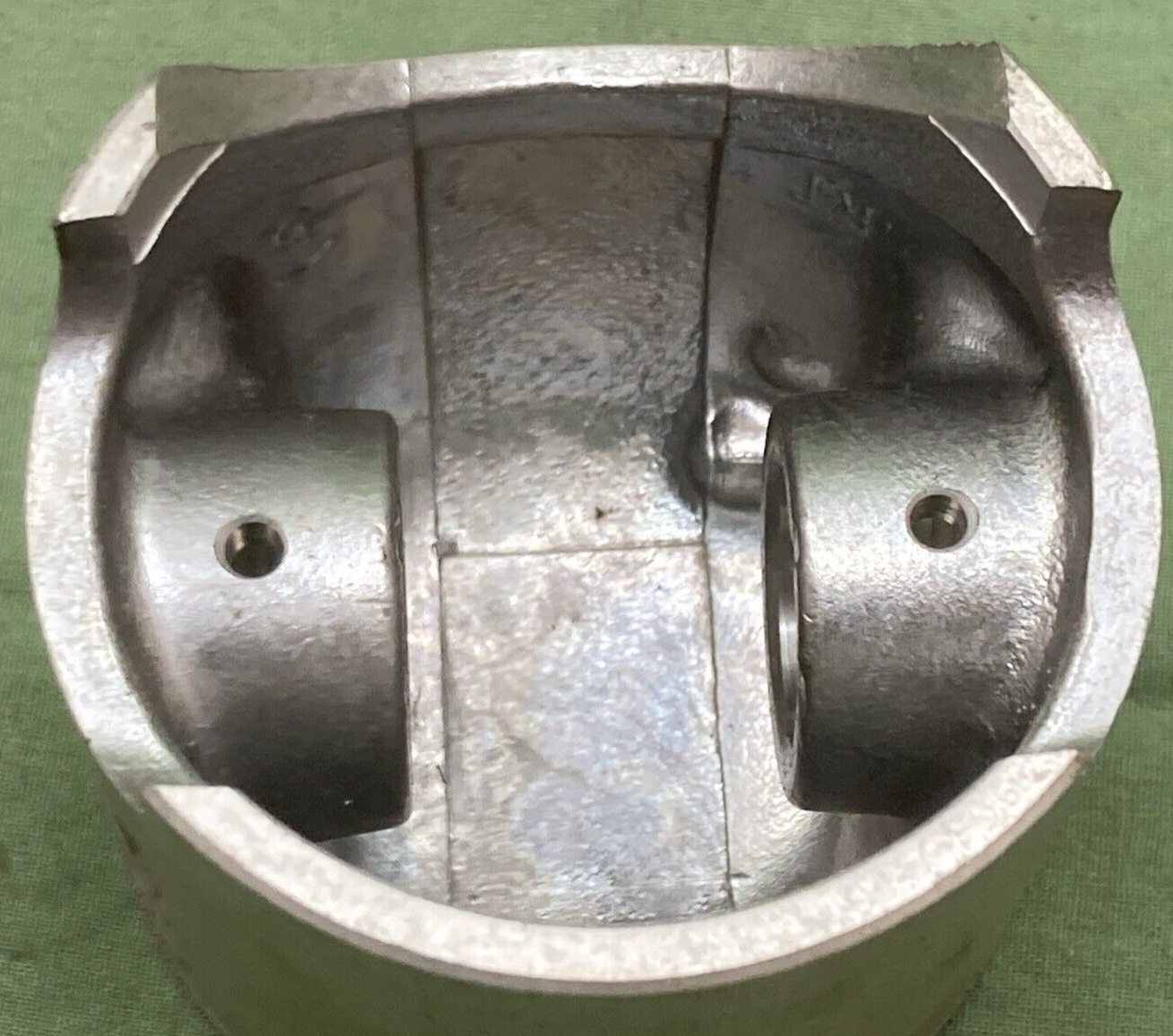 NEW GENUINE YAMAHA 537-11638-02 PISTON