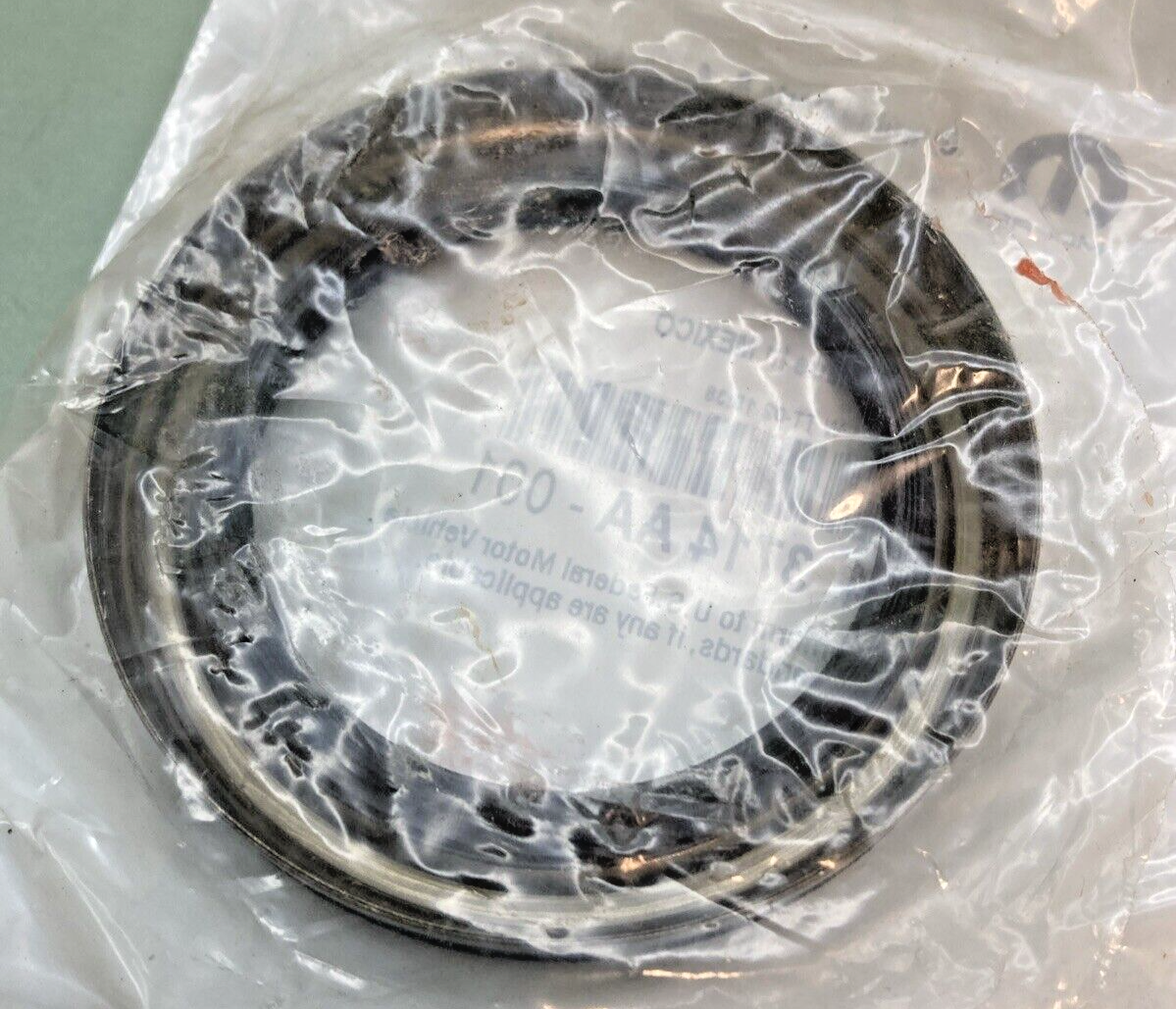 NEW GENUINE MOPAR 05143714AA Seal-Input