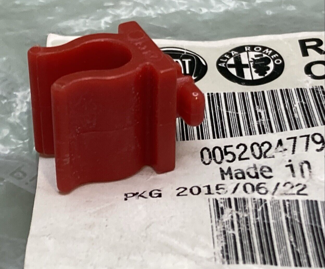 NEW GENUINE MOPAR BY RICAMBI 68302384AA Clip-Prop Rod 0052024779
