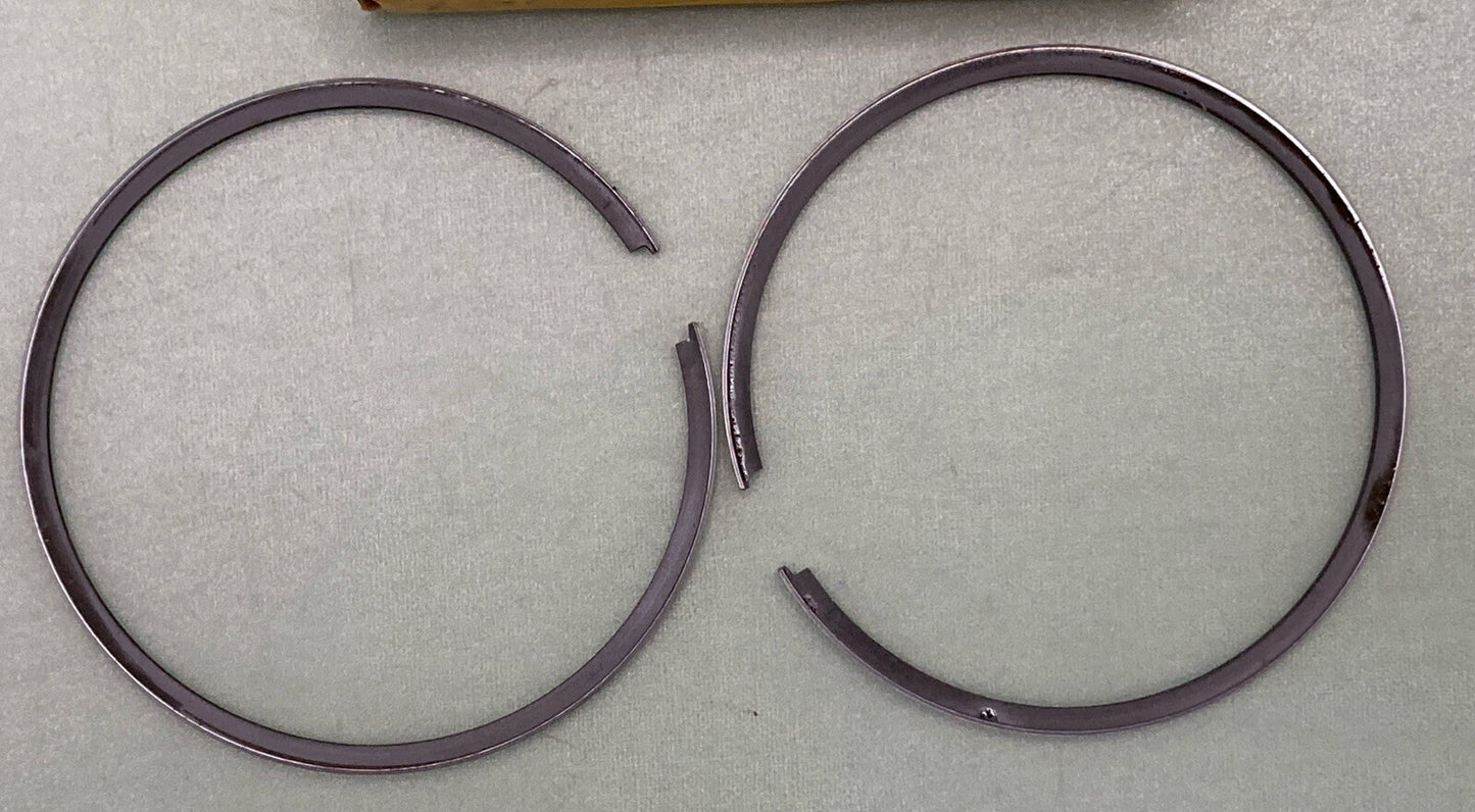 NEW GENUINE SUZUKI 12100-25840 PISTON RING SET
