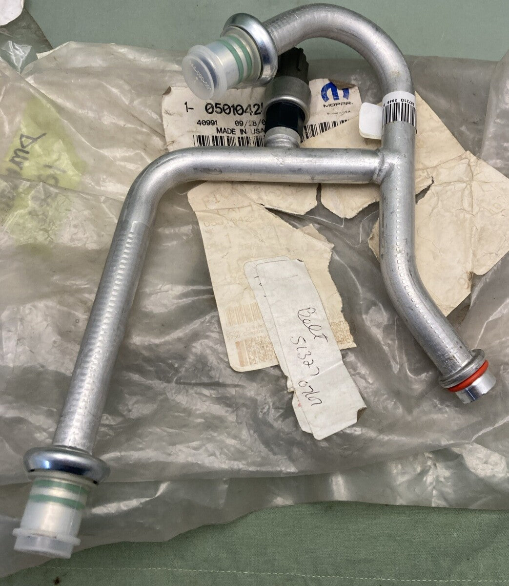 NEW GENUINE MOPAR 05010425AA LINE A/C Suction 2000 Dodge Durango 5.2L Magnum V8