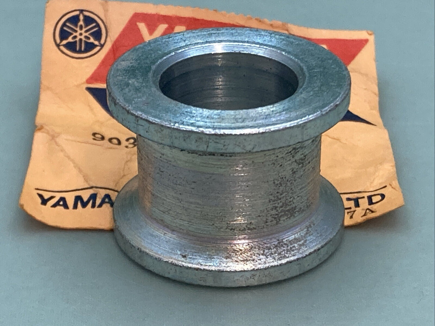 NEW GENUINE YAMAHA 90387-20444 REAR WHEEL COLLAR