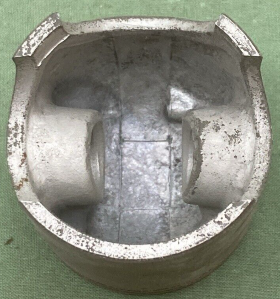 NEW GENUINE YAMAHA 4V1-11630-10 PISTON KIT 1ST 0.25 FOR YZ80H