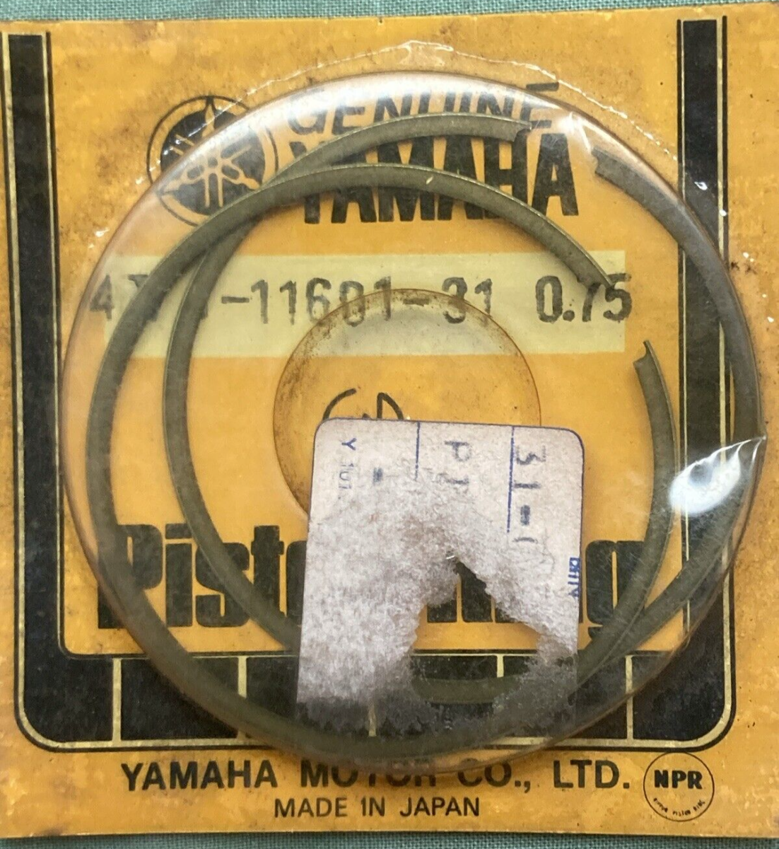 NEW GENUINE YAMAHA 4V1-11601-31 PISTON RING SET 3RD 0.75 O/S