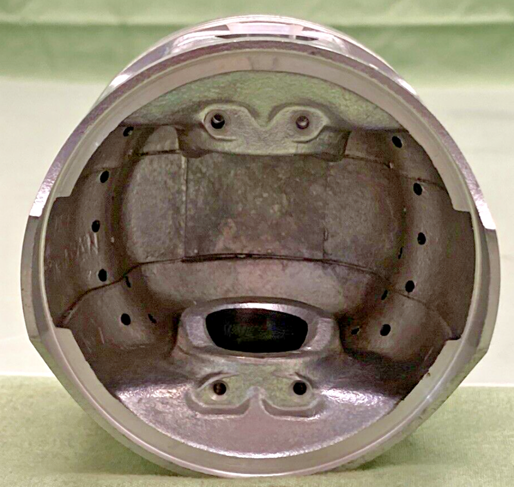 NEW GENUINE SUZUKI 12111-45001 PISTON