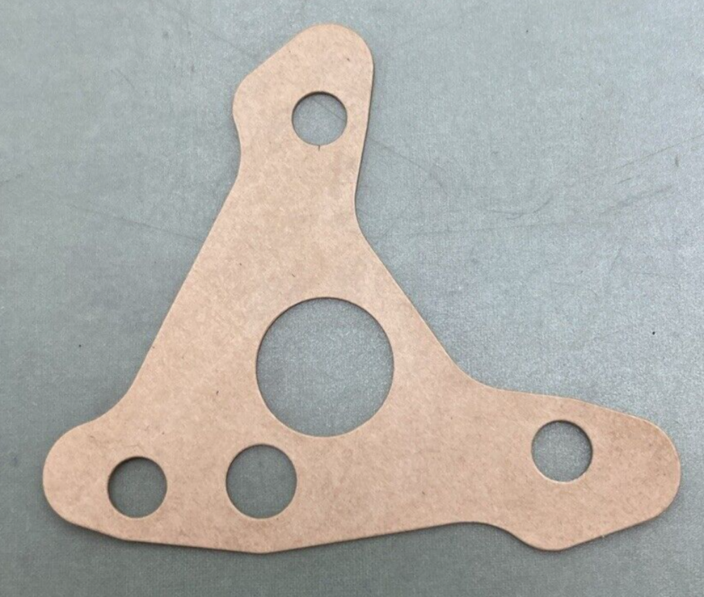 NEW GENUINE YAMAHA 5KM-13329-00 GASKET ENGINE OIL PUMP FOR ATV