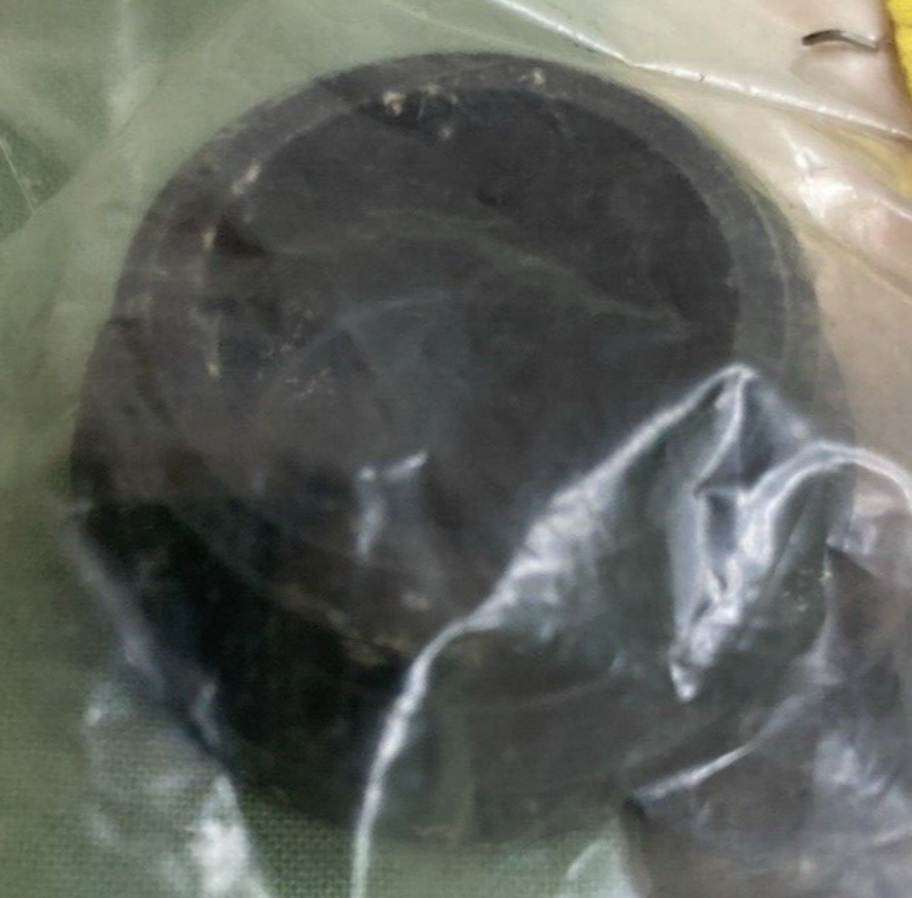 NEW GENUINE YAMAHA 1L9-15417-00 CAP CRANKCASE COVER BLACK PLASTIC