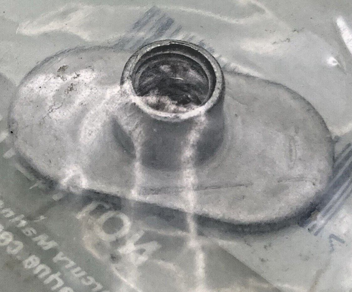 NEW GENUINE QUICKSILVER Mercury 11-856949002 NUT