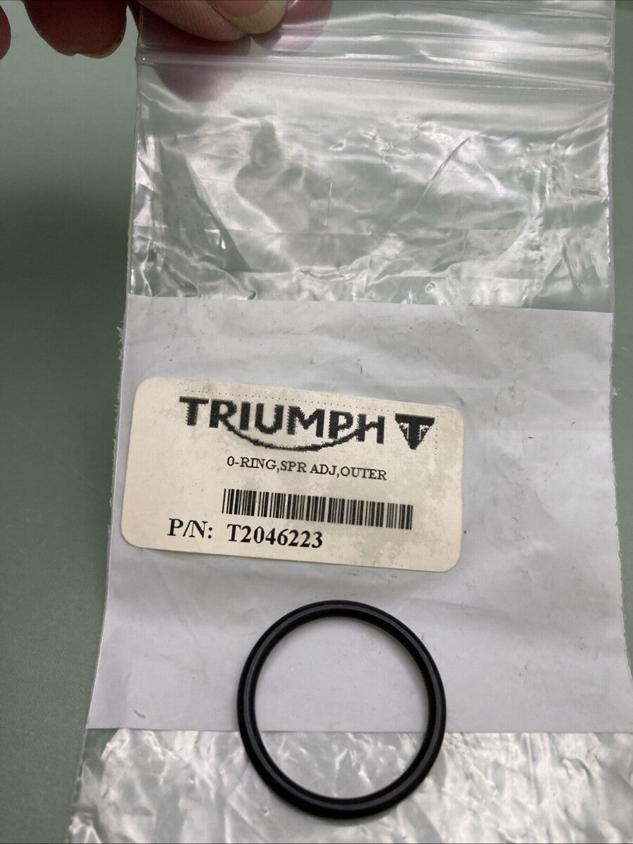 NEW GENUINE TRIUMPH T2046223 0-RING, Spr Adj, Outer