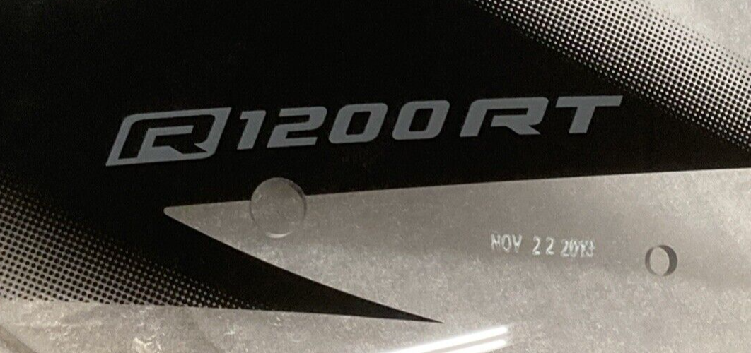 NEW GENUINE BMW 77338543540 WINDSHIELD FITS R1200RT