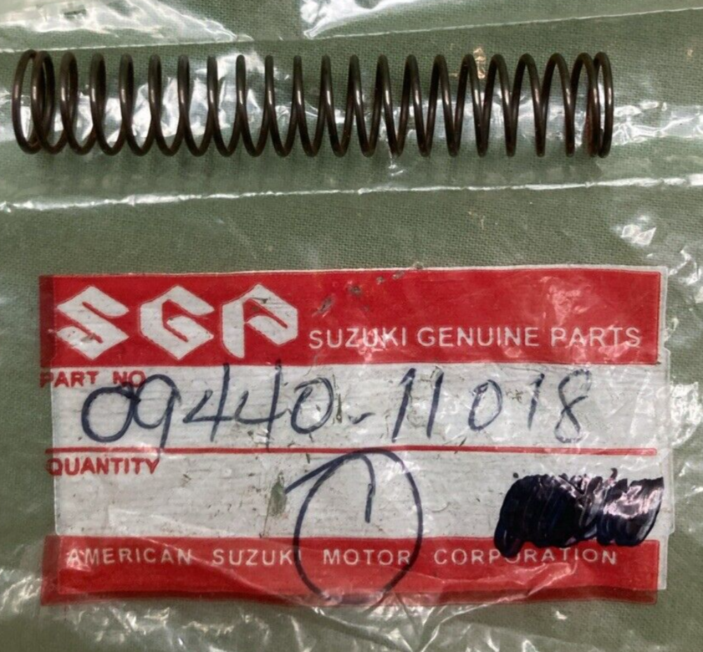 NEW GENIUNE SUZUKI 09440-11018 CAM CHAIN SPRING