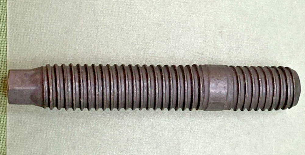 QTY 5 NEW GENUINE GM 88891750 EXHAUST STUD