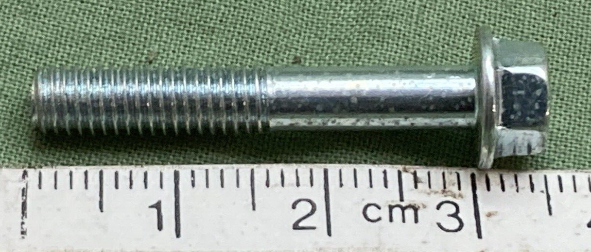 NEW GENUINE SUZUKI 01547-05308 BOLT CRANKCASE COVER