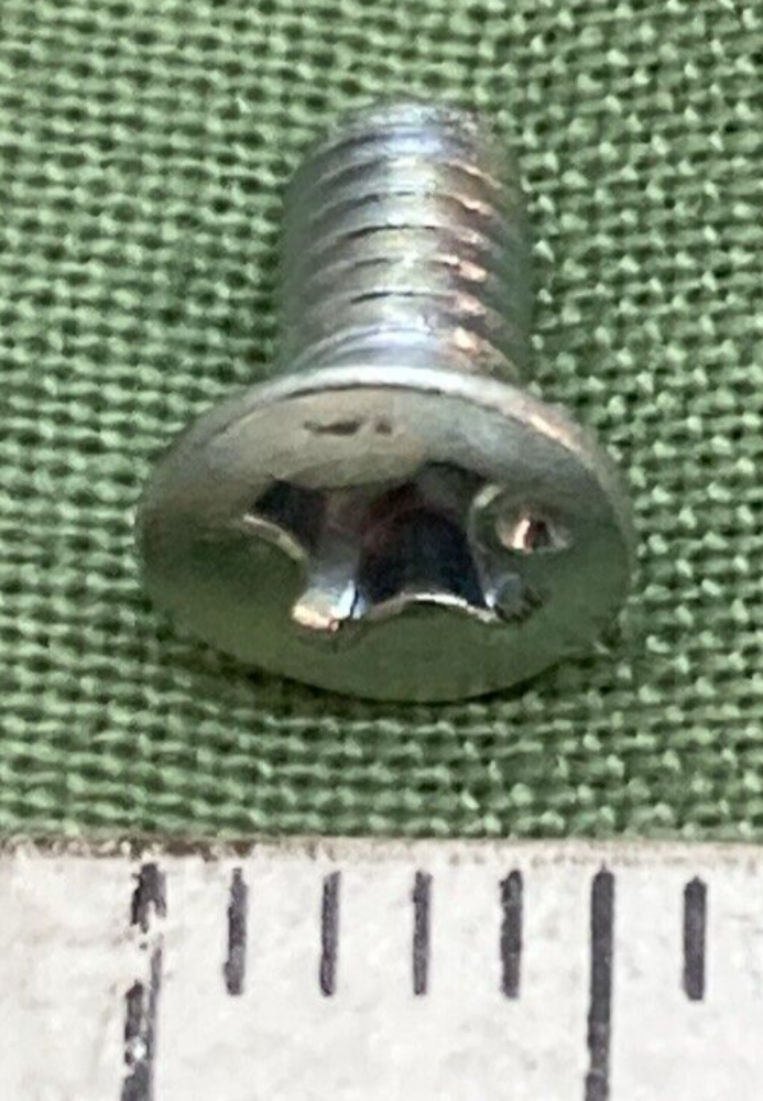 NEW GENUINE SUZUKI 02121-03068 SCREW
