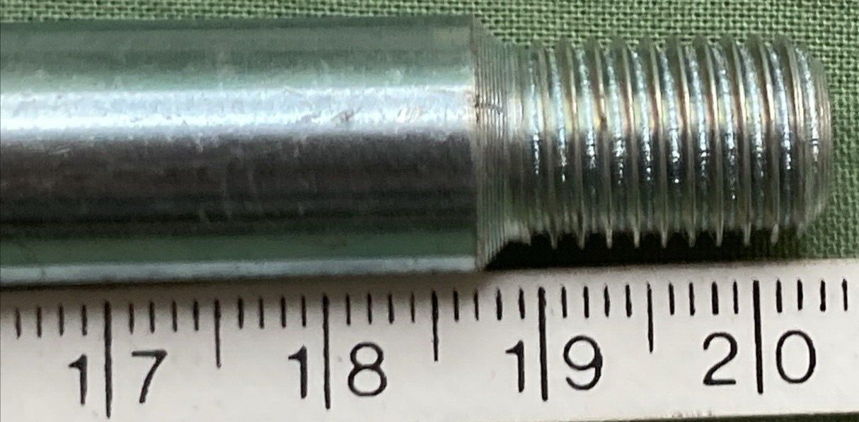 NEW GENUINE KAWASAKI 41068-032 FRONT AXLE