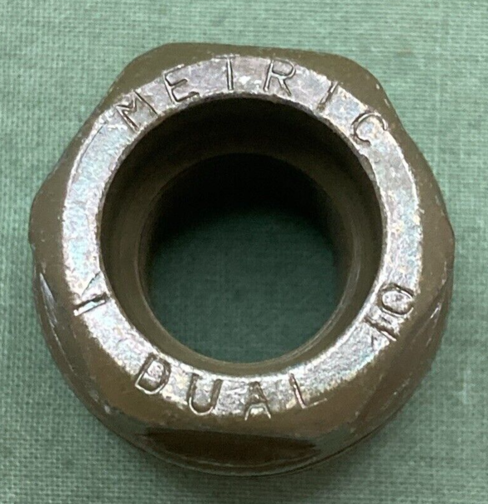 NEW GENUINE GM 9591798 NUT WHEEL
