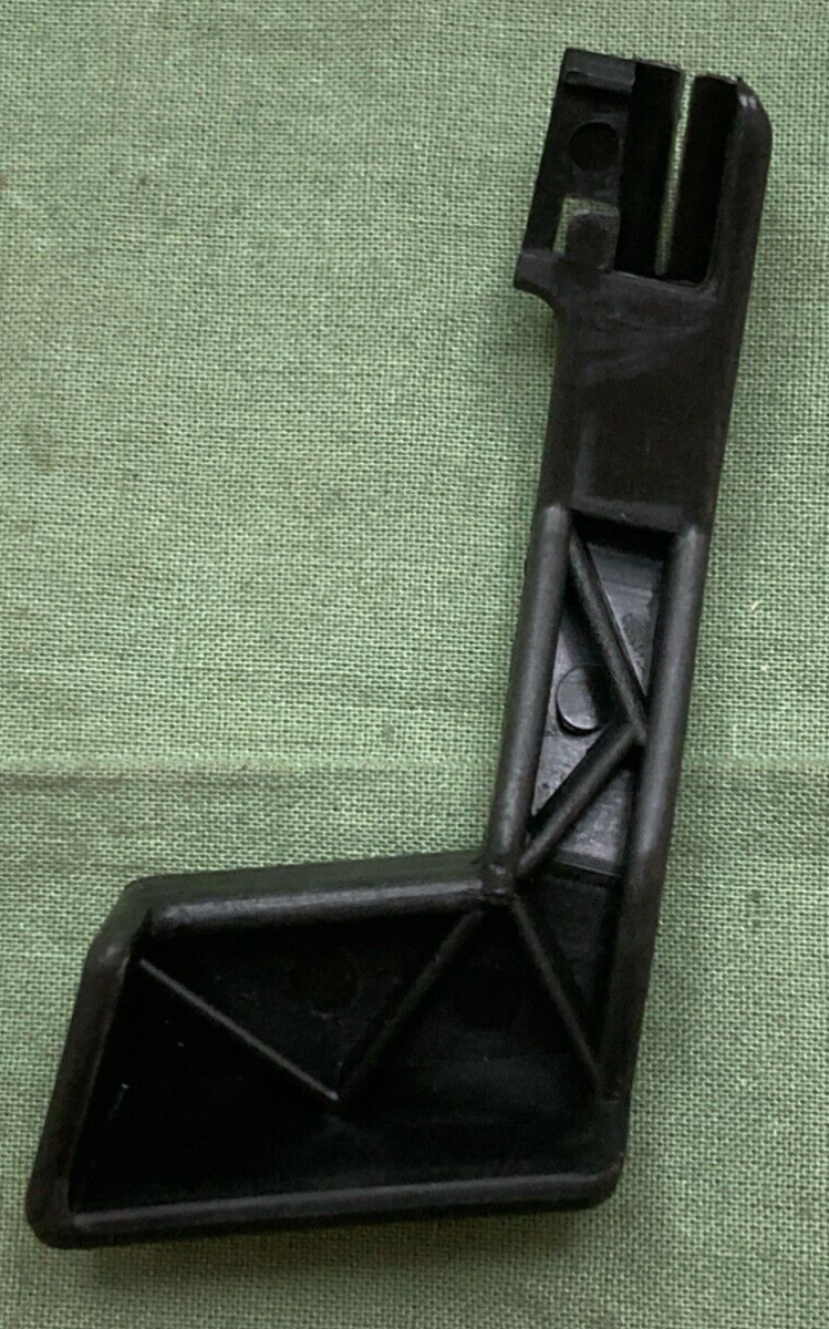 NEW GENUINE GM 90221873 Lever Ignition Key Release