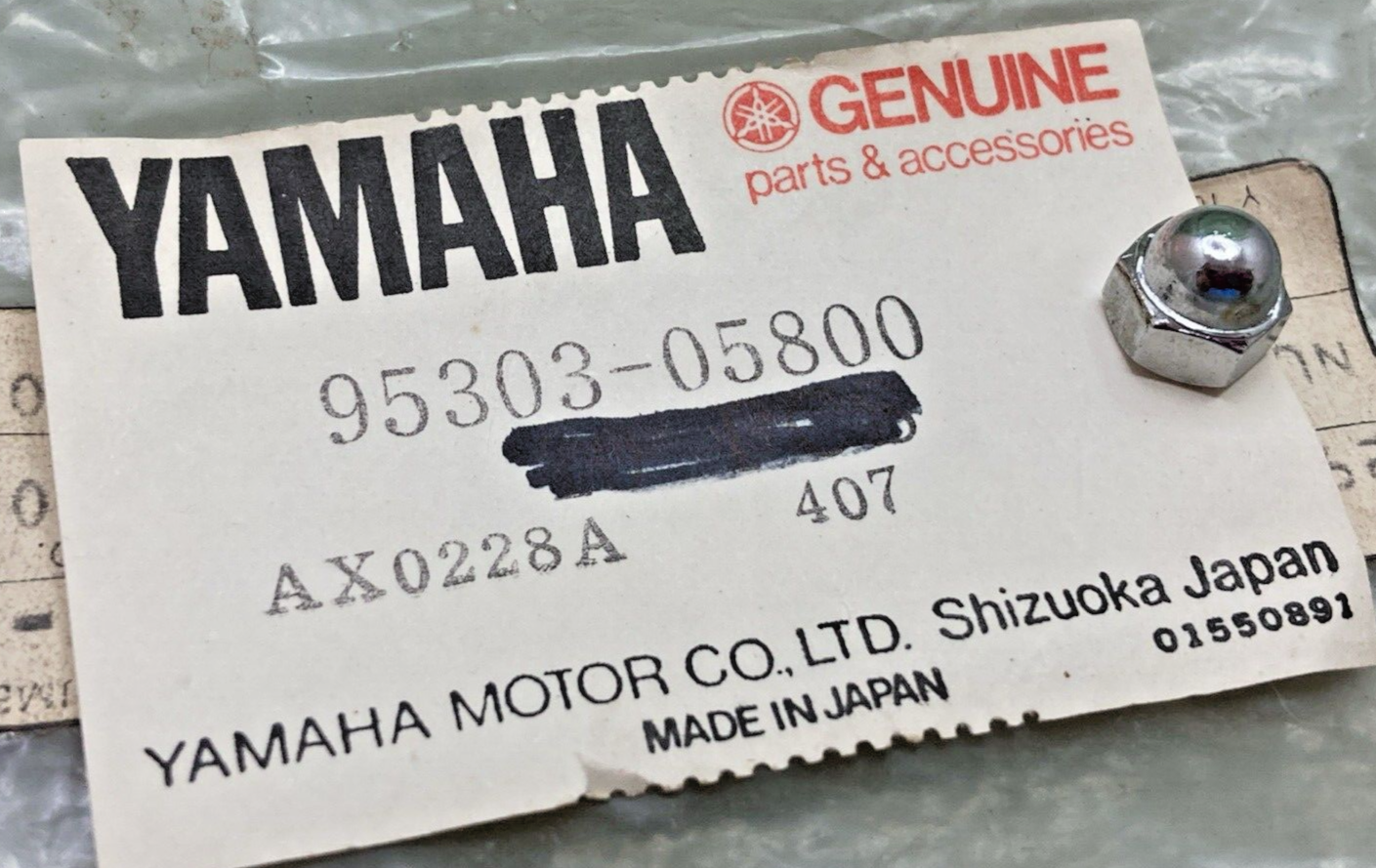 NEW GENUINE YAMAHA 95303-05800 NUT, CROWN