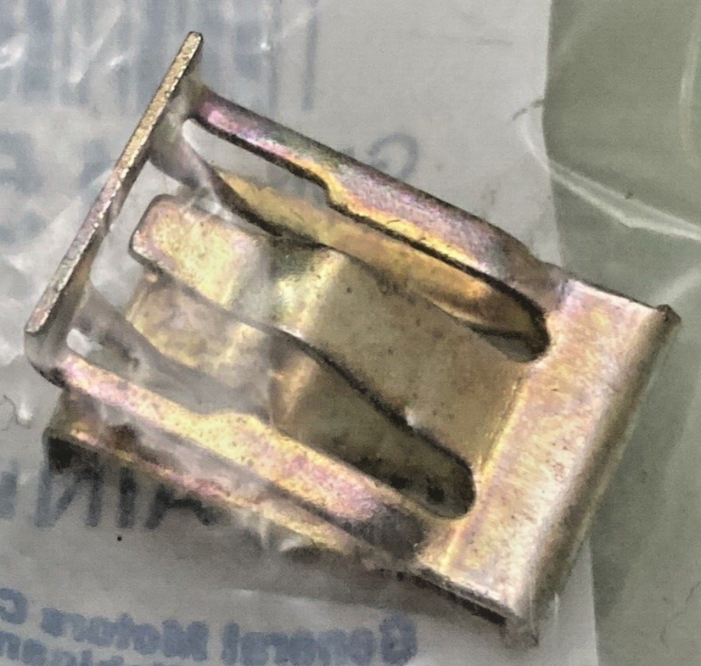 NEW GENUINE GM 15772047 CLIP, 19.2X12.2X13.0, 1050 STEEL, 1999-2016 GM