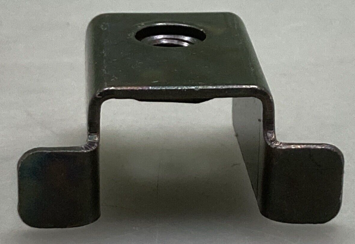 NEW GENUINE YAMAHA 1AE-28362-00 NUT FAIRING