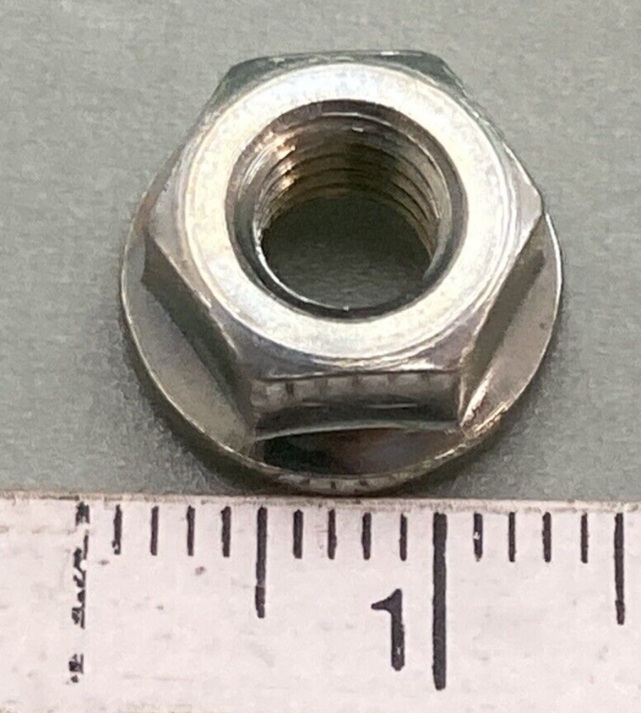 NEW GENUINE YAMAHA 95701-06500 Nut Flange (7NB)