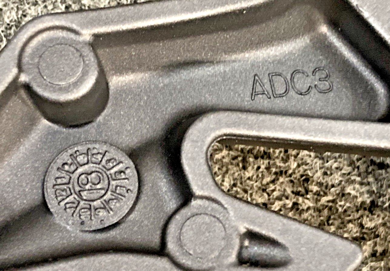 NEW GENUINE KAWASAKI 35063-1350-18R Stay, Step, Rr, Lh, F.s.black