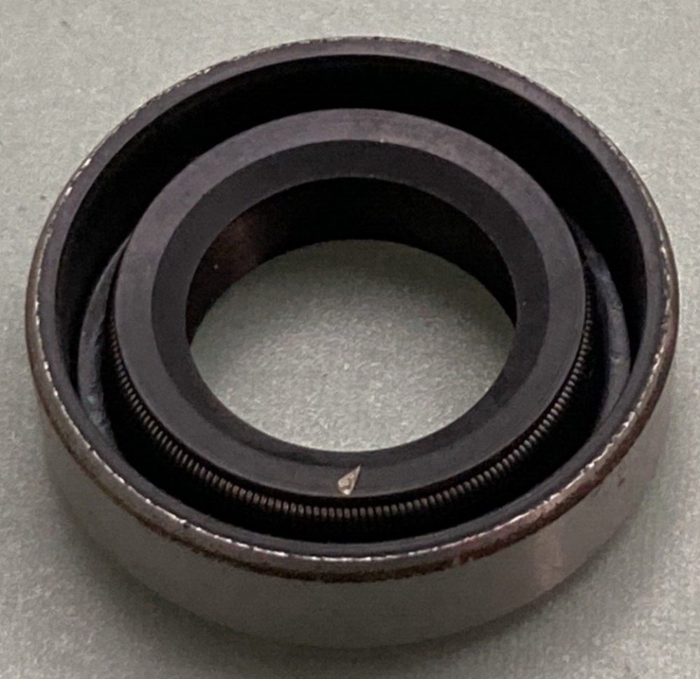 NEW GENUINE KAWASAKI 653B142507 OIL SEAL