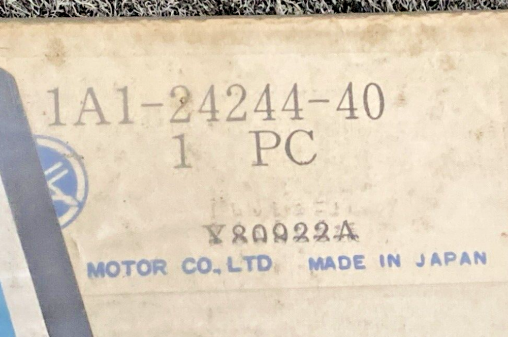 NEW GENUINE YAMAHA 1A1-24244-40-00 FUEL TANK GRAPHIC