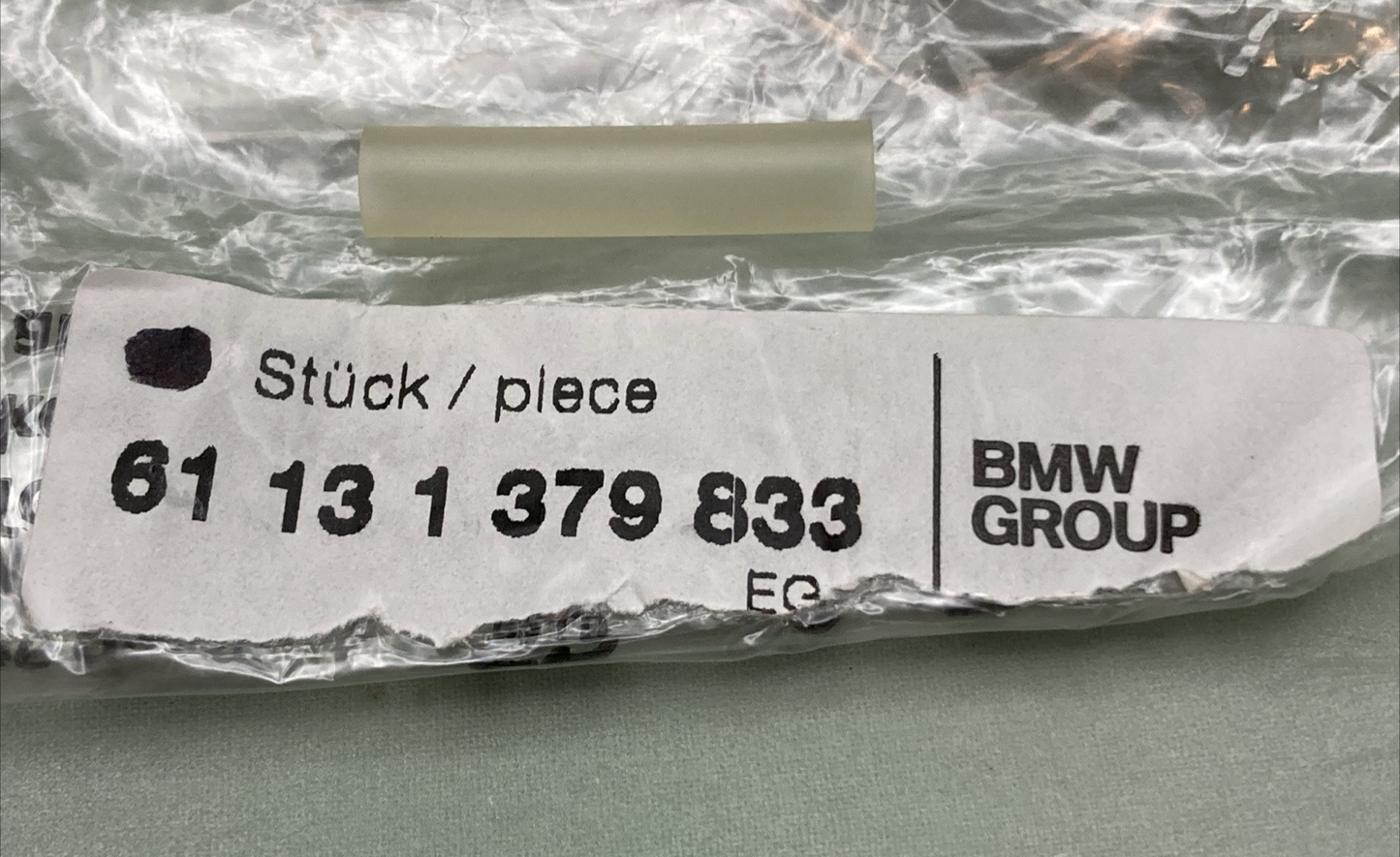 NEW GENUINE BMW 61131379833 Shrinking hose