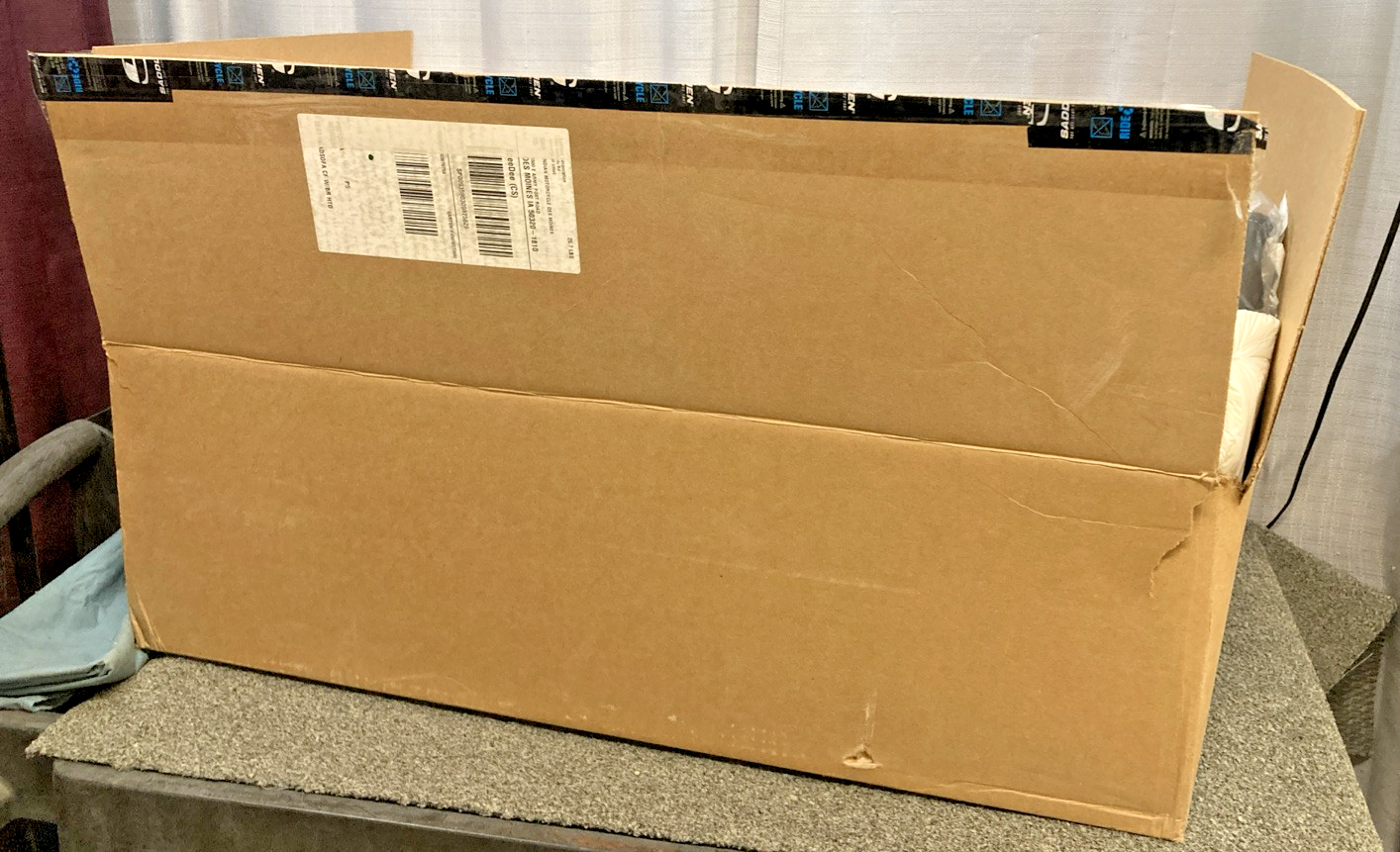 NEW GENUINE SADDLEMEN 0810-2244 ROADSOFA HEATED SEAT WITH BACKREST