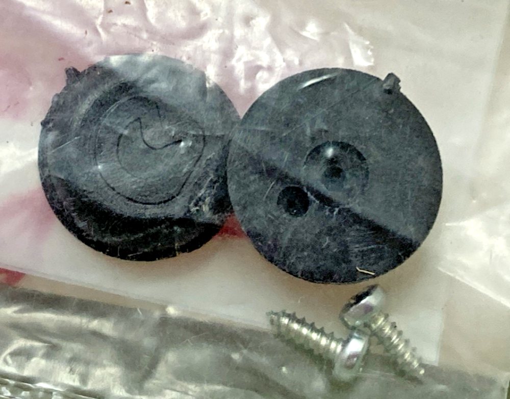 NEW GENUINE BIEFFE RACING 192-3153 TEAR OFF POSTS SET